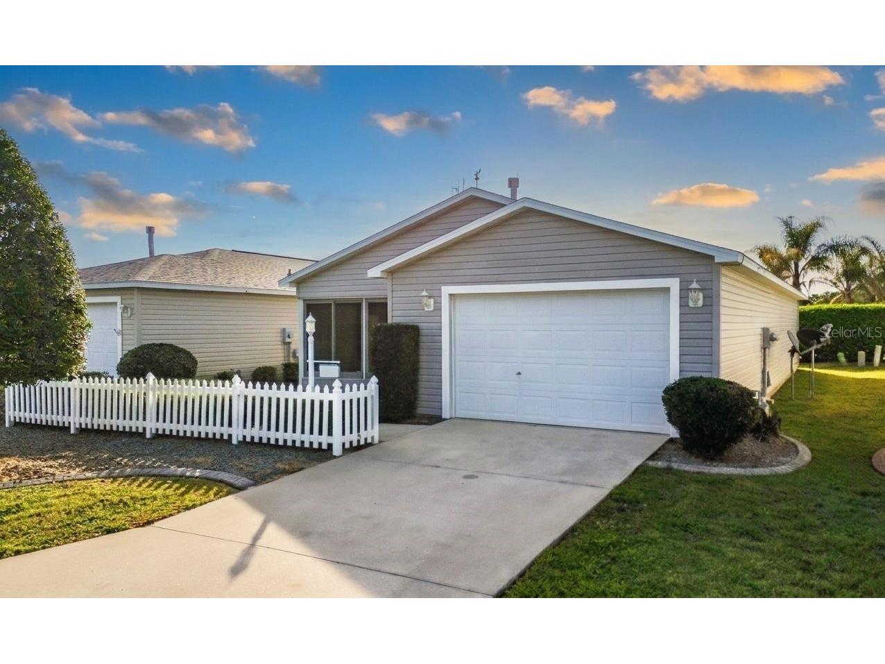 1626 Gibbes Way The Villages FL 32162 G5110521 image2