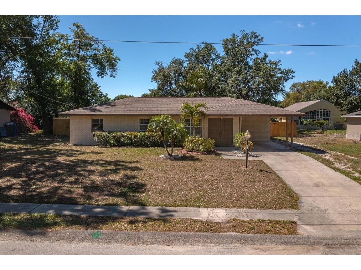 1626 High Point Court SW Winter Haven FL 33880 P4925030 image1