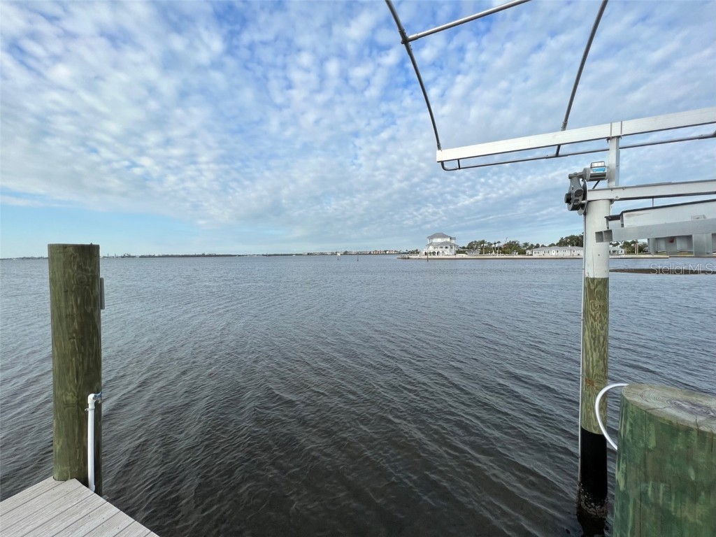 1626 New Point Comfort Road Englewood FL 34223 D6132730 image9