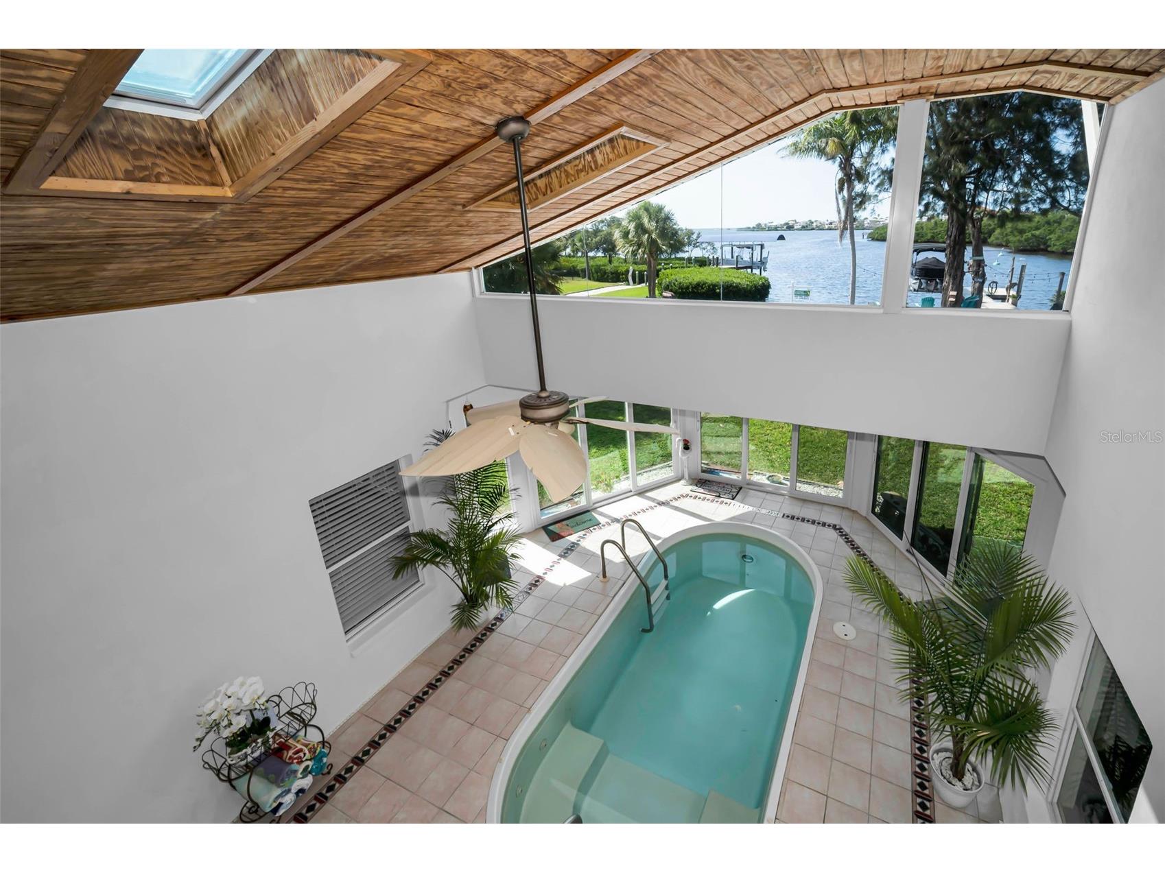 1626 Sea Breeze Drive Tarpon Springs FL 34689 - GULF OF AMERICA W7884328 image4