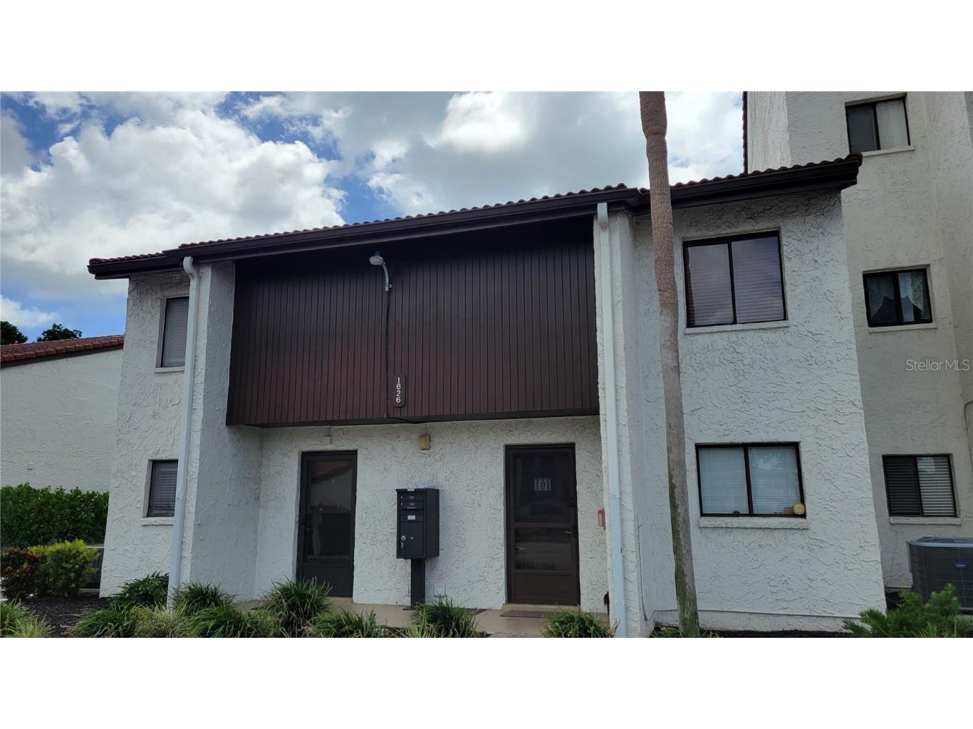 1626 Stickney Point Road #102 Sarasota FL 34231 A4663219 image1