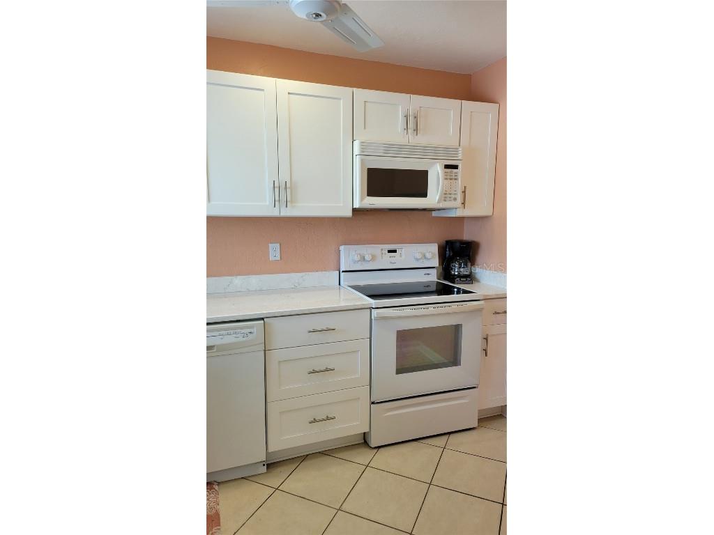 1626 Stickney Point Road #102 Sarasota FL 34231 A4663219 image3