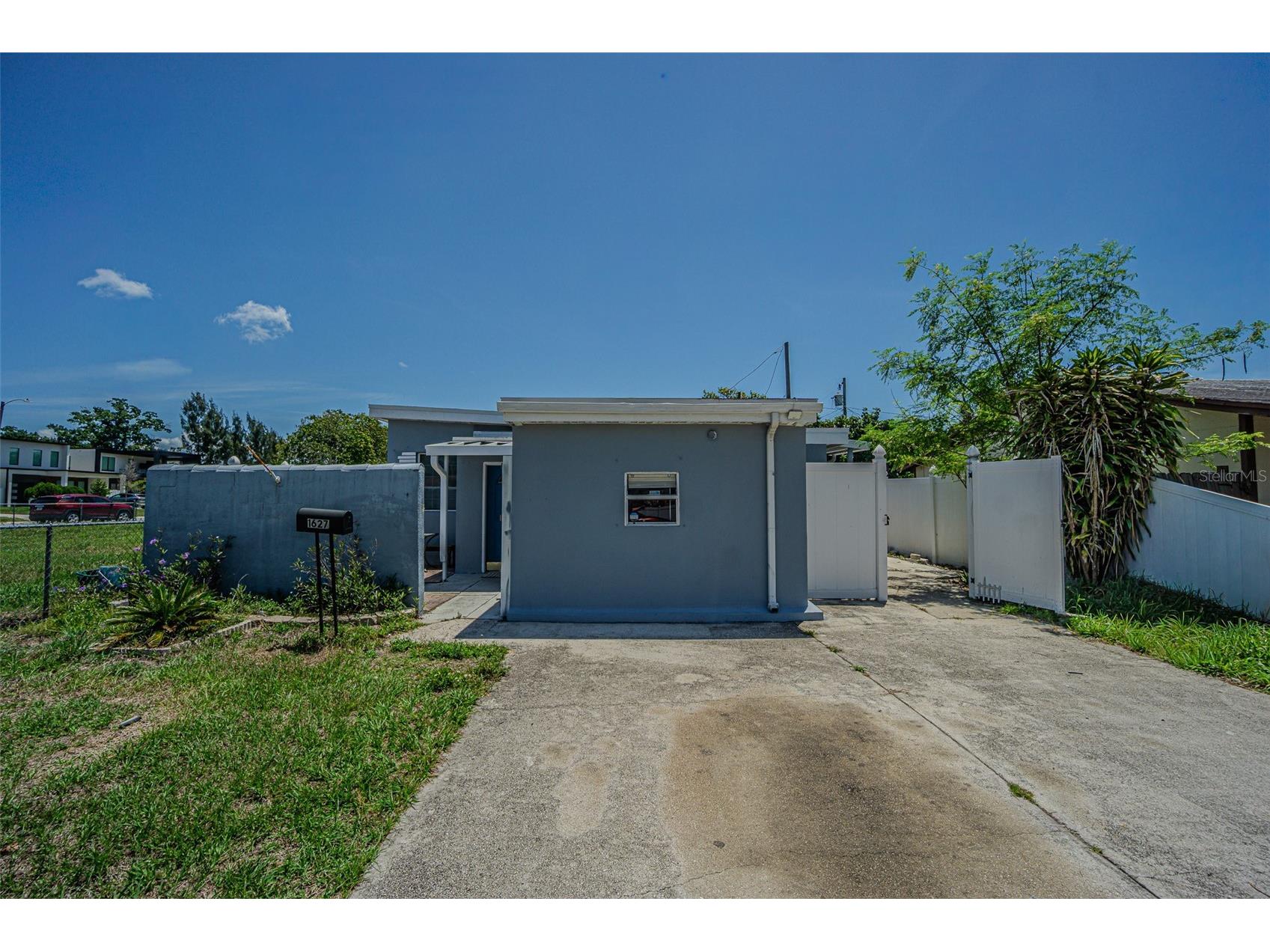 1627 28th Street N Saint Petersburg FL 33713 TB8512464 image1