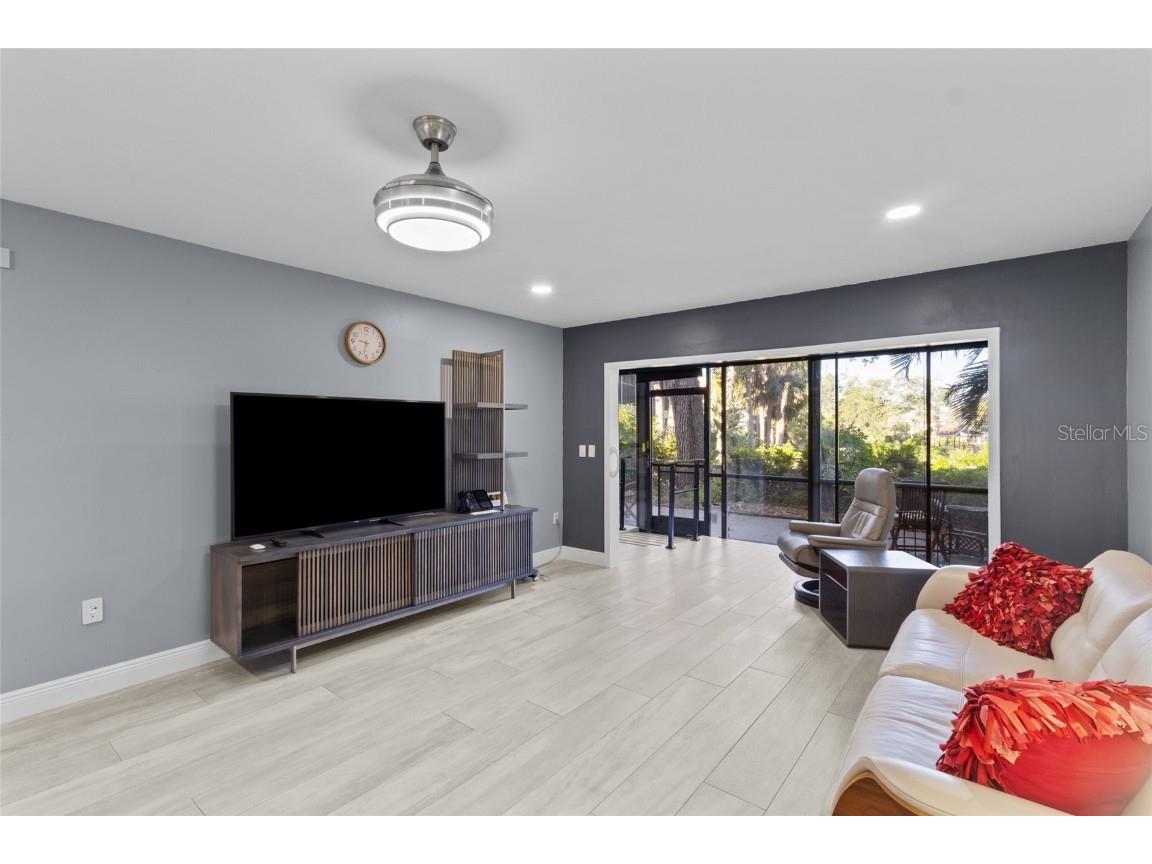 1627 Boathouse Circle #127 Sarasota FL 34231 A4667413 image12