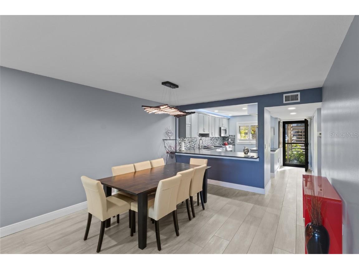 1627 Boathouse Circle #127 Sarasota FL 34231 A4667413 image13