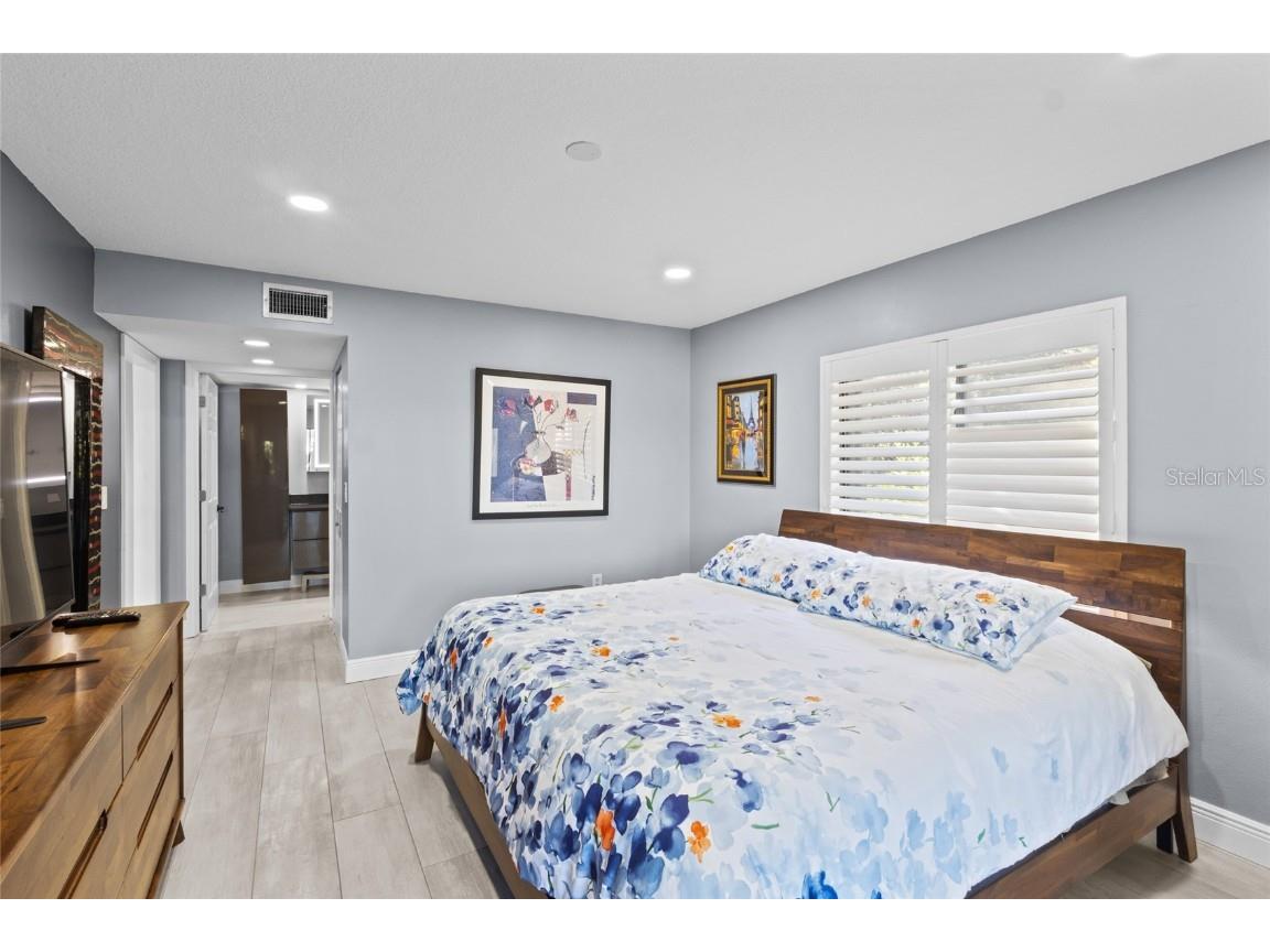 1627 Boathouse Circle #127 Sarasota FL 34231 A4667413 image16