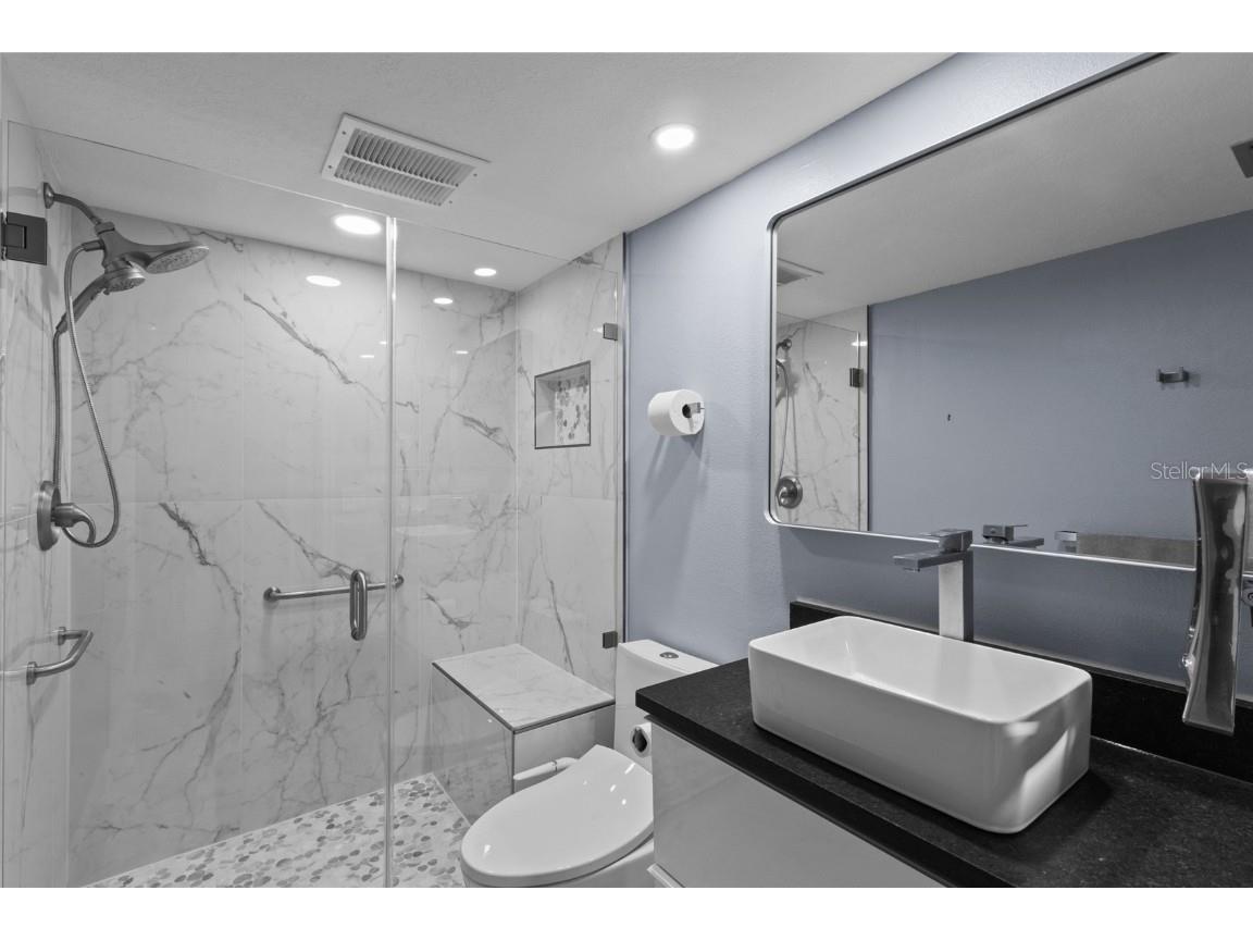 1627 Boathouse Circle #127 Sarasota FL 34231 A4667413 image21