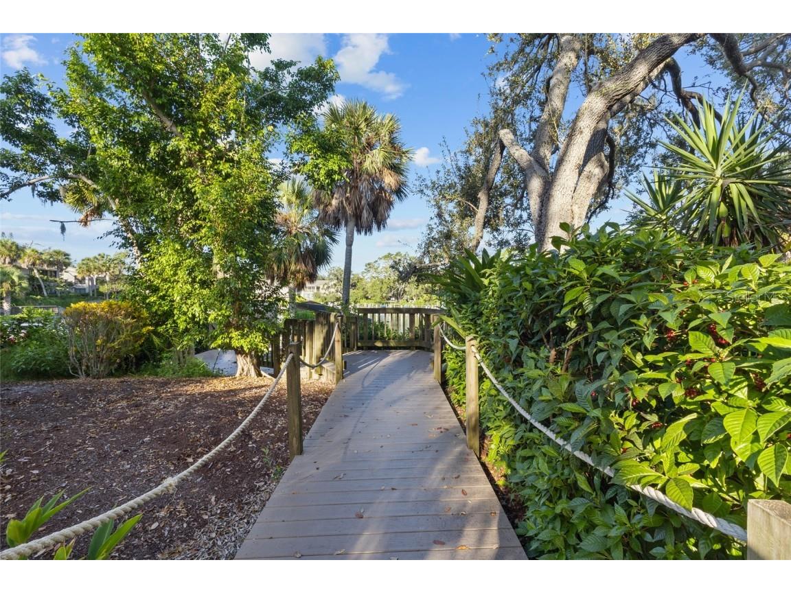 1627 Boathouse Circle #127 Sarasota FL 34231 A4667413 image25
