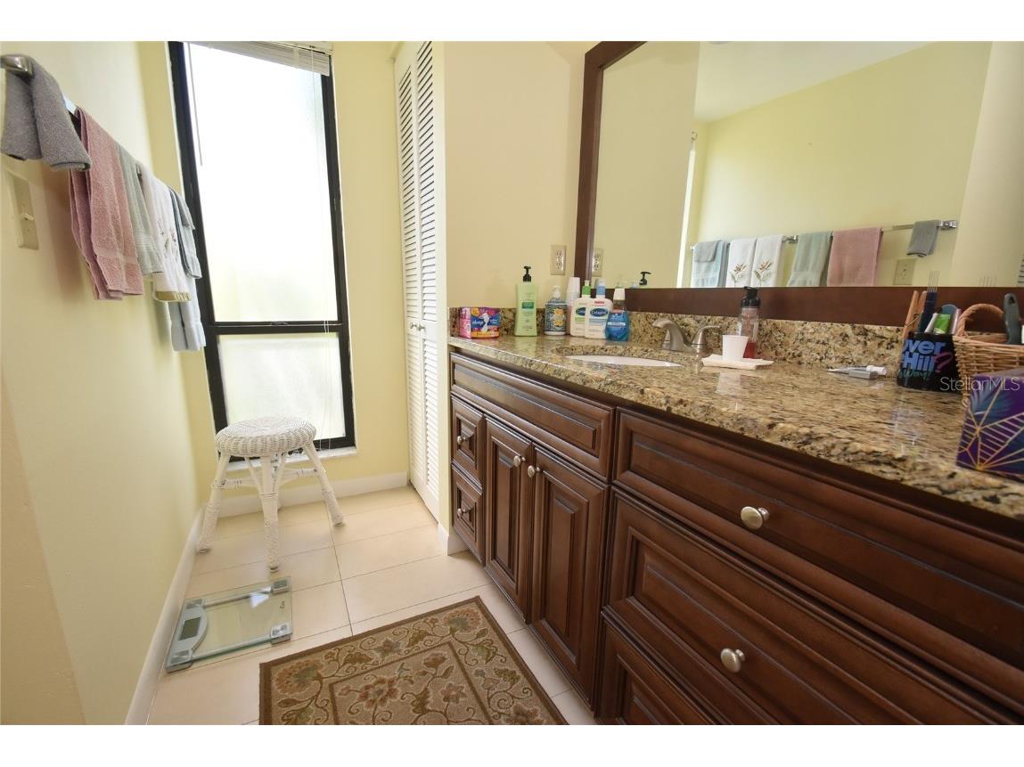 1627 Brookhouse Drive #BR264 Sarasota FL 34231 A4660554 image15