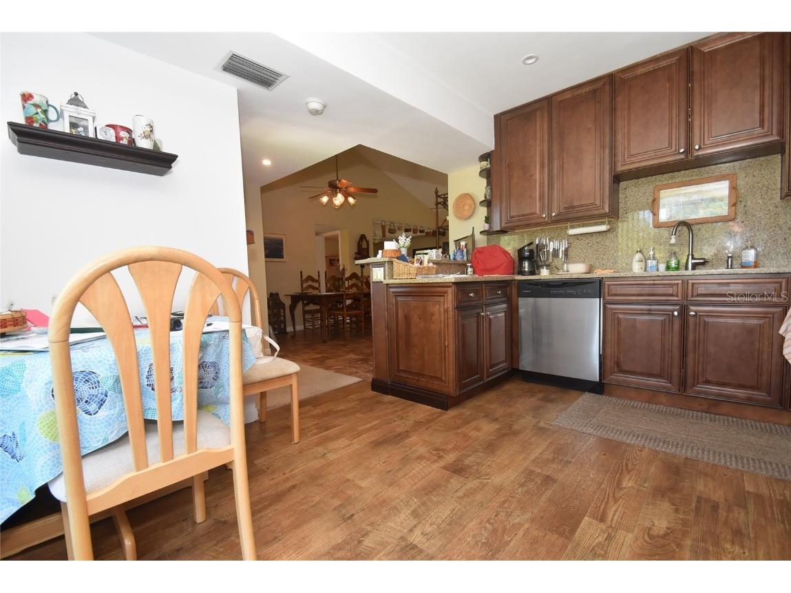 1627 Brookhouse Drive #BR264 Sarasota FL 34231 A4660554 image3