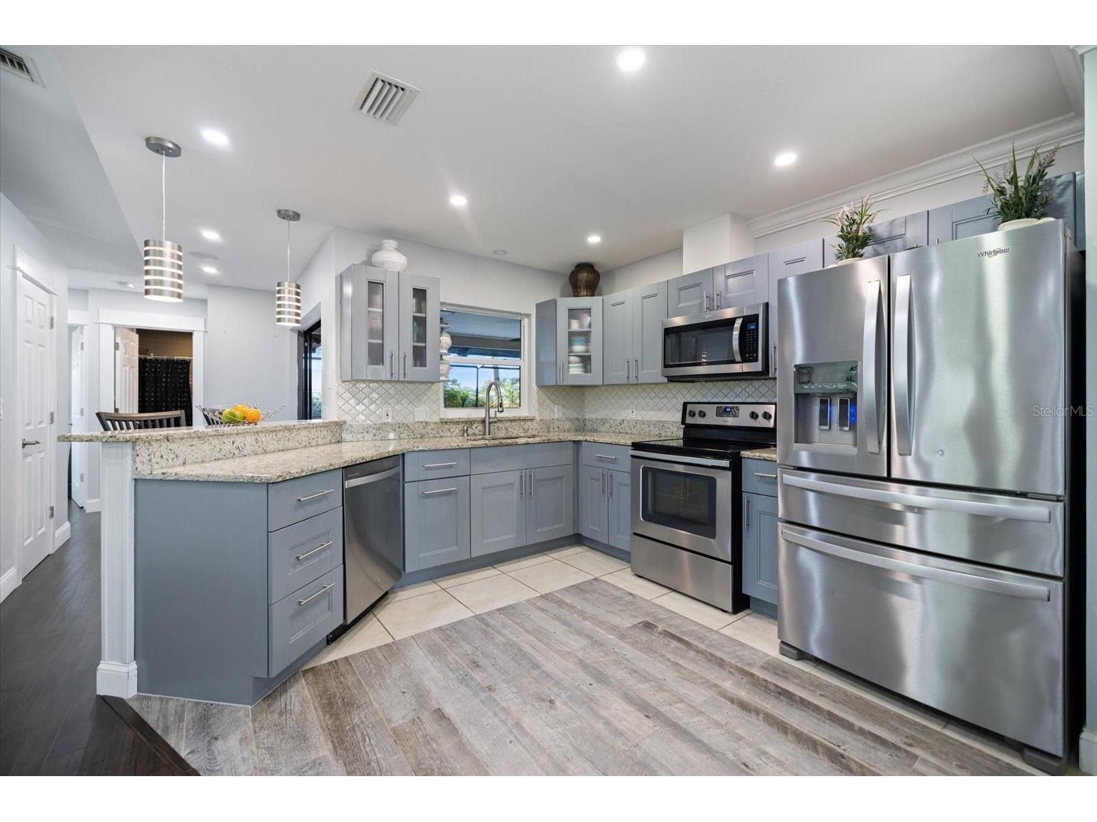 1627 Del Monte Court Venice FL 34293 N6142812 image14