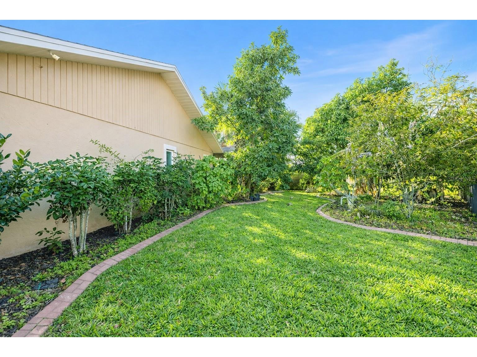 1627 Del Monte Court Venice FL 34293 N6142812 image41