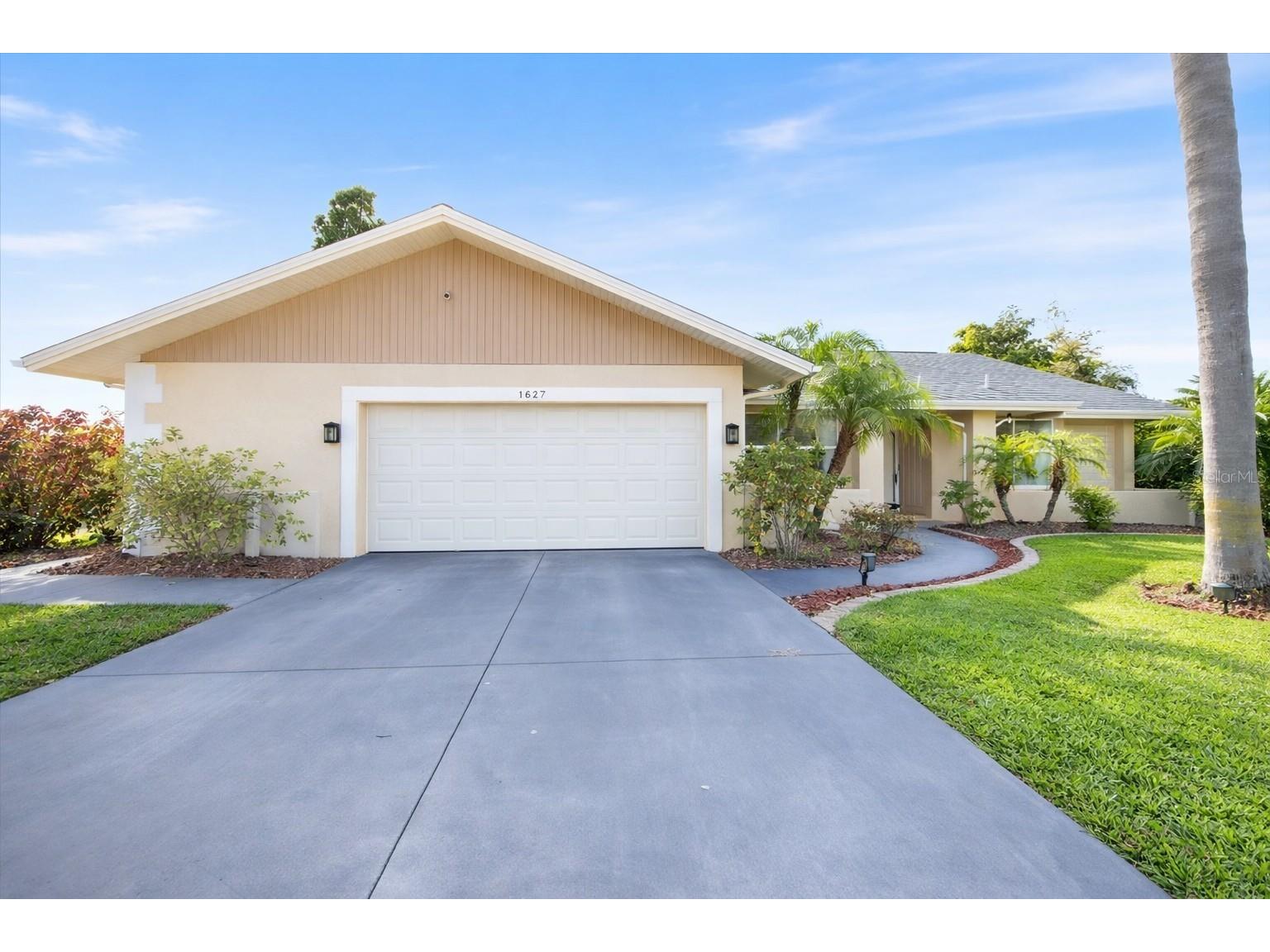 1627 Del Monte Court Venice FL 34293 N6142812 image42