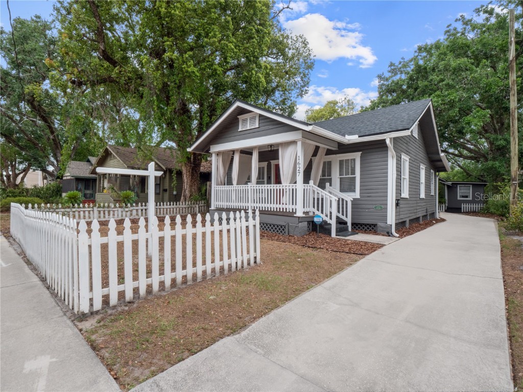 1627 E Concord Street Orlando FL 32803 O6103640 image1