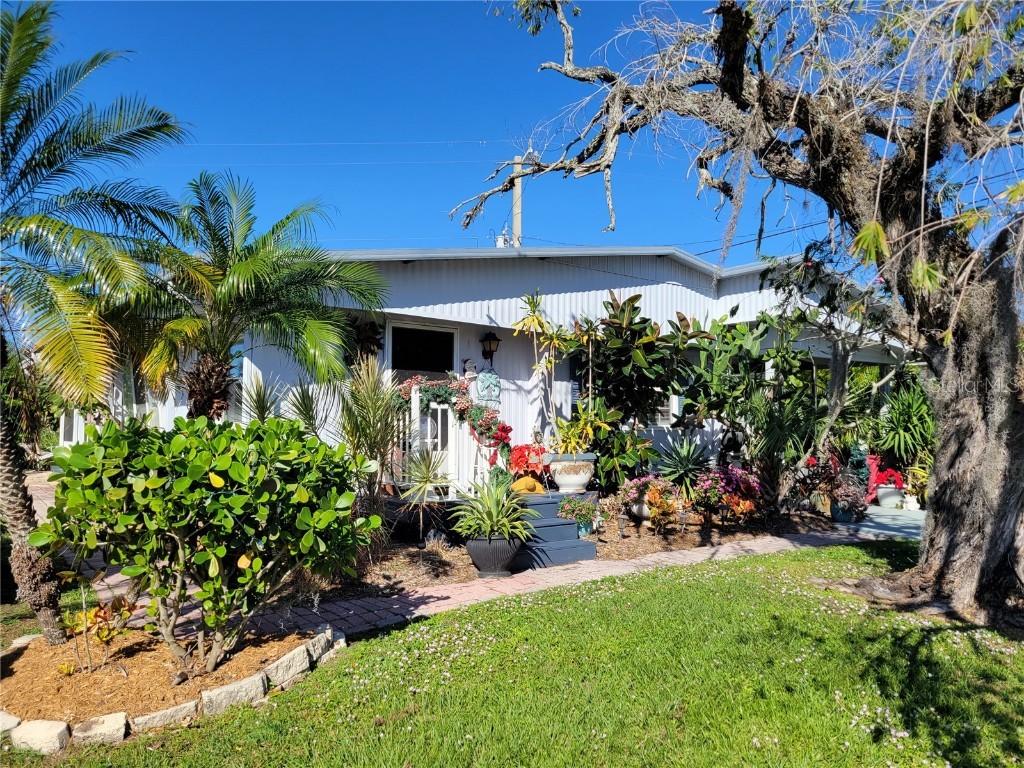 1627 Midlothian Street Sarasota FL 34234 A4554509 image1