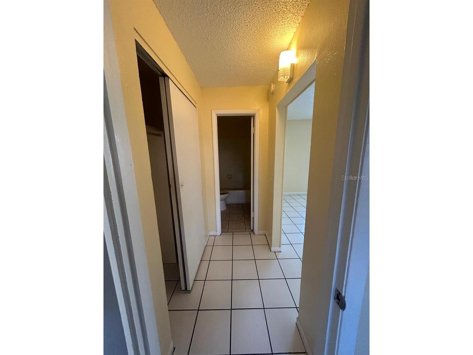 1627 W Oak Ridge Road #D Orlando FL 32809 O6389341 image10