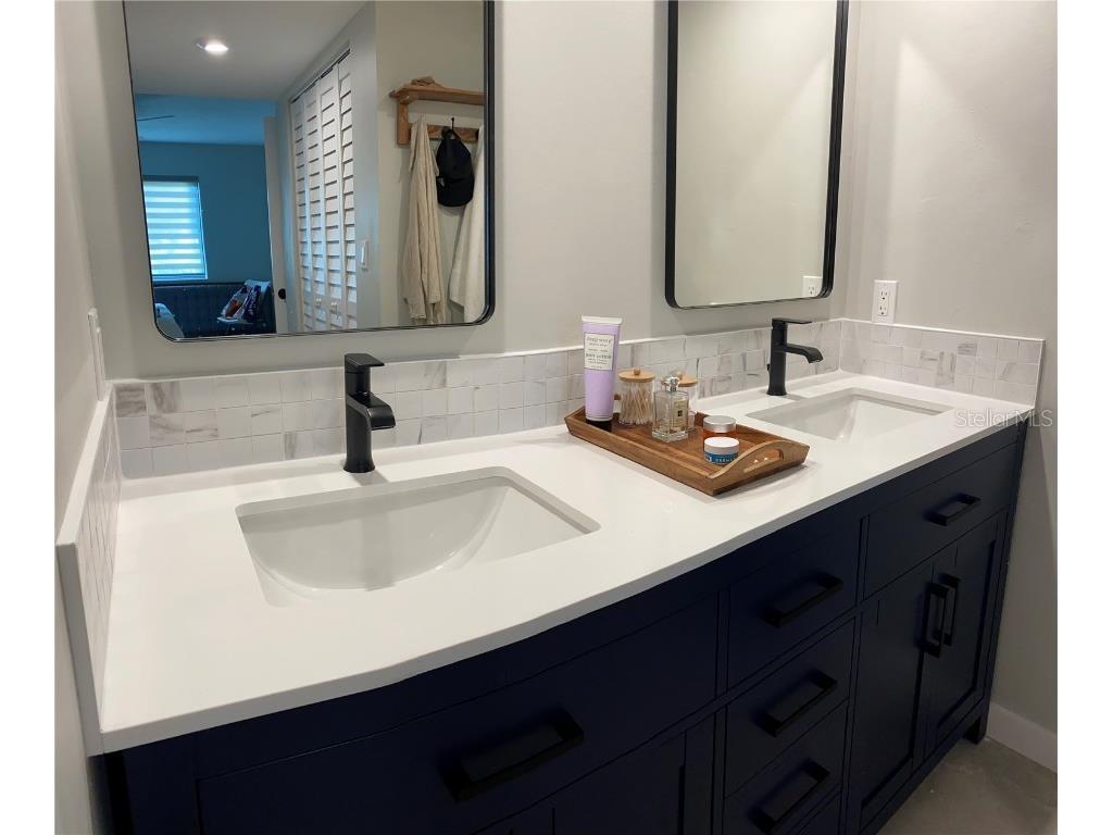 1628 Clower Creek Drive #125 Sarasota FL 34231 A4622699 image15