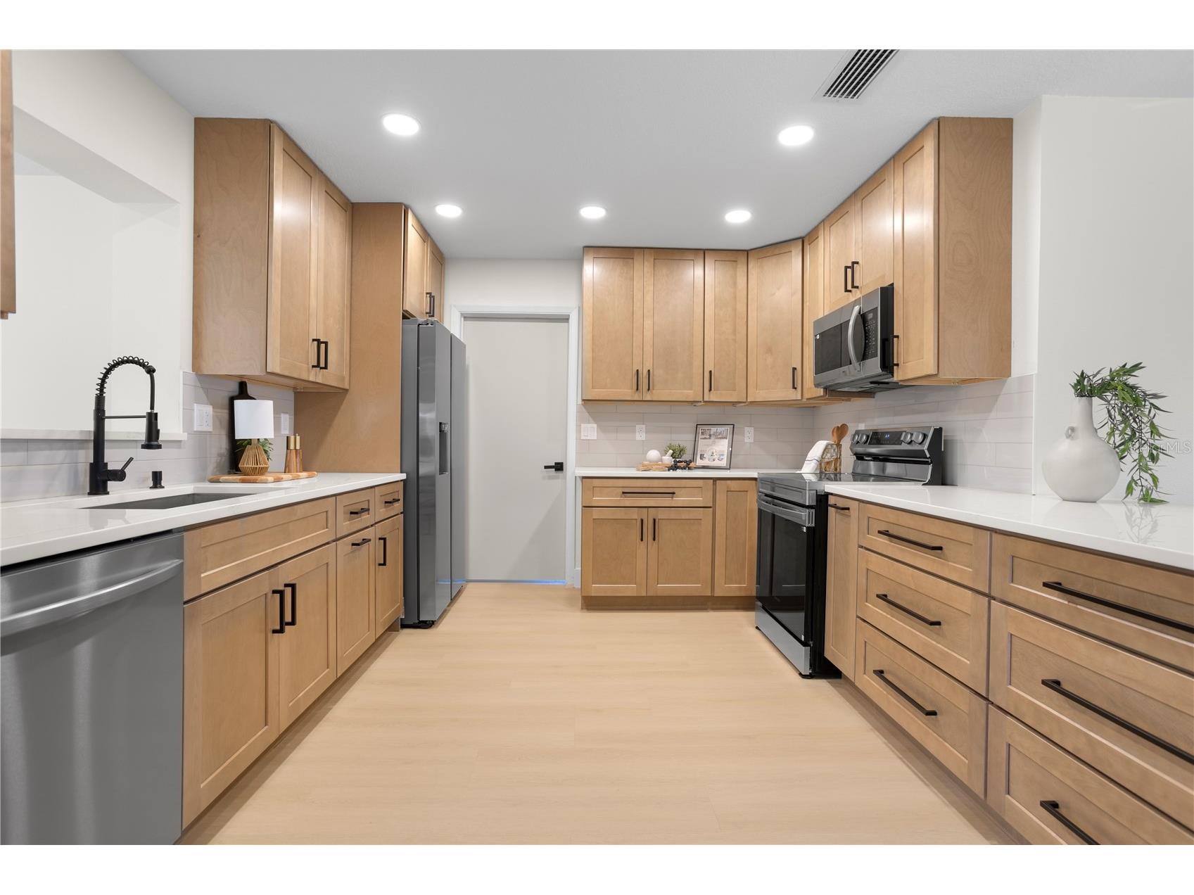 1628 Larkin Avenue Orlando FL 32812 O6385250 image13