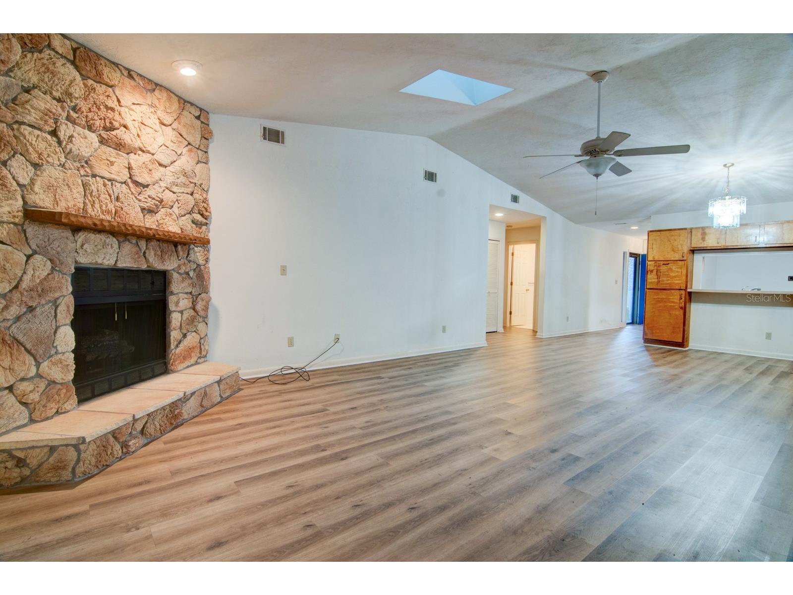 1628 NW 19th Circle Gainesville FL 32605 GC537932 image12