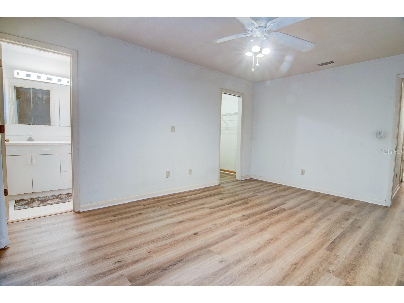 1628 NW 19th Circle Gainesville FL 32605 GC537932 image19