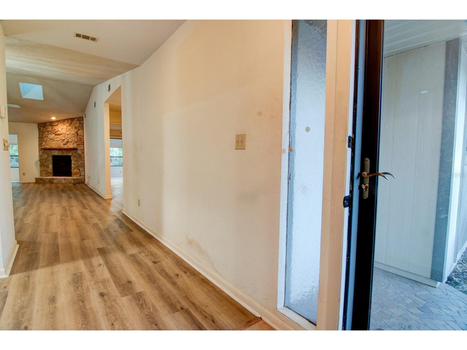 1628 NW 19th Circle Gainesville FL 32605 GC537932 image3