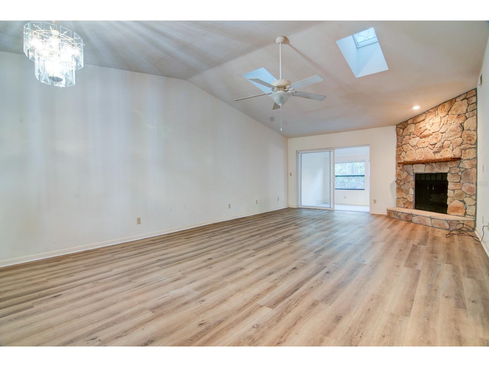 1628 NW 19th Circle Gainesville FL 32605 GC537932 image9