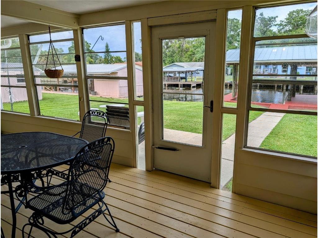 1628 Paradise Lane Astor FL 32102 - ST. JOHN'S RIVER V4933998 image20