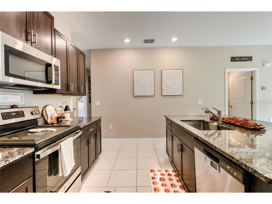 1628 Red Loop Lakeland FL 33801 P4936693 image13