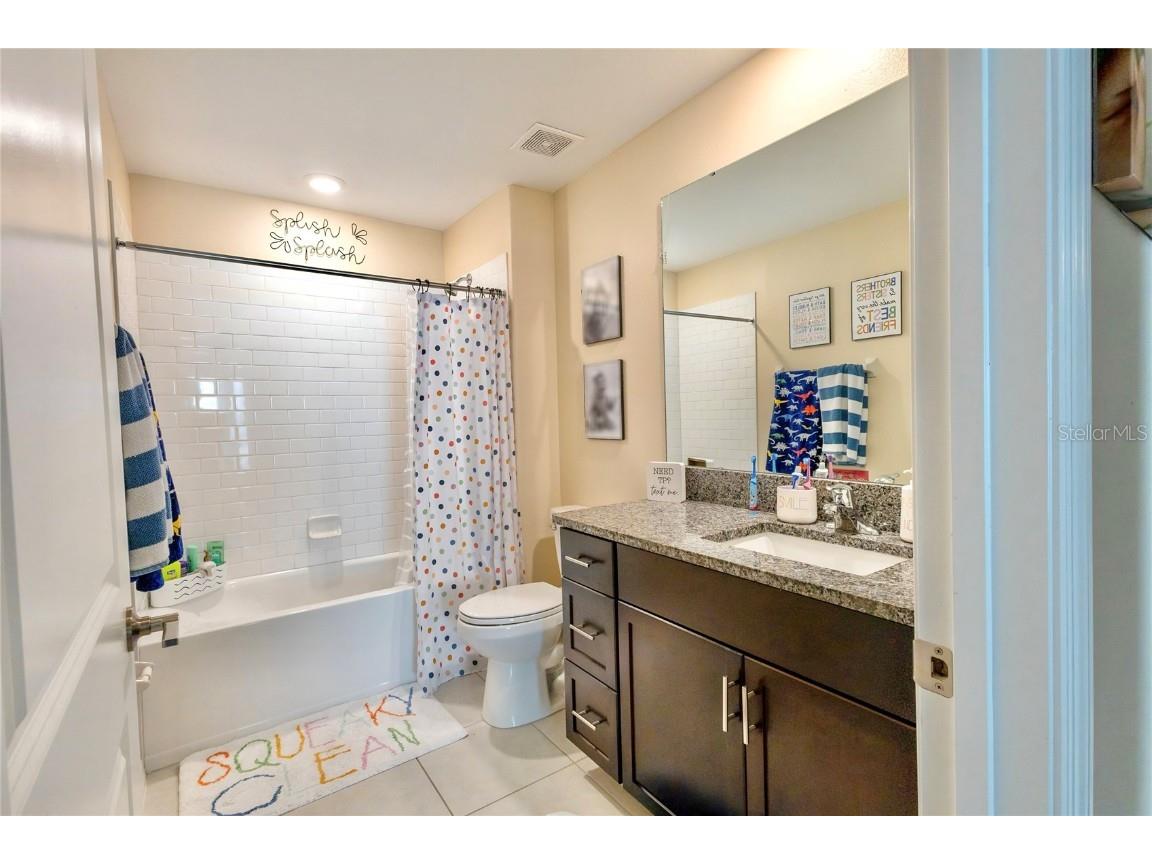 1628 Red Loop Lakeland FL 33801 P4936693 image24