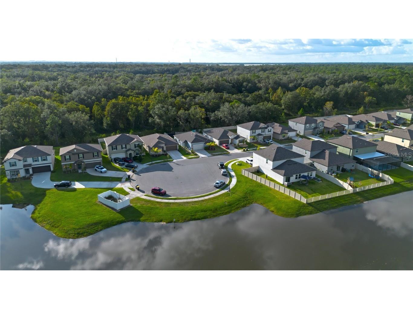 1628 Red Loop Lakeland FL 33801 P4936693 image32