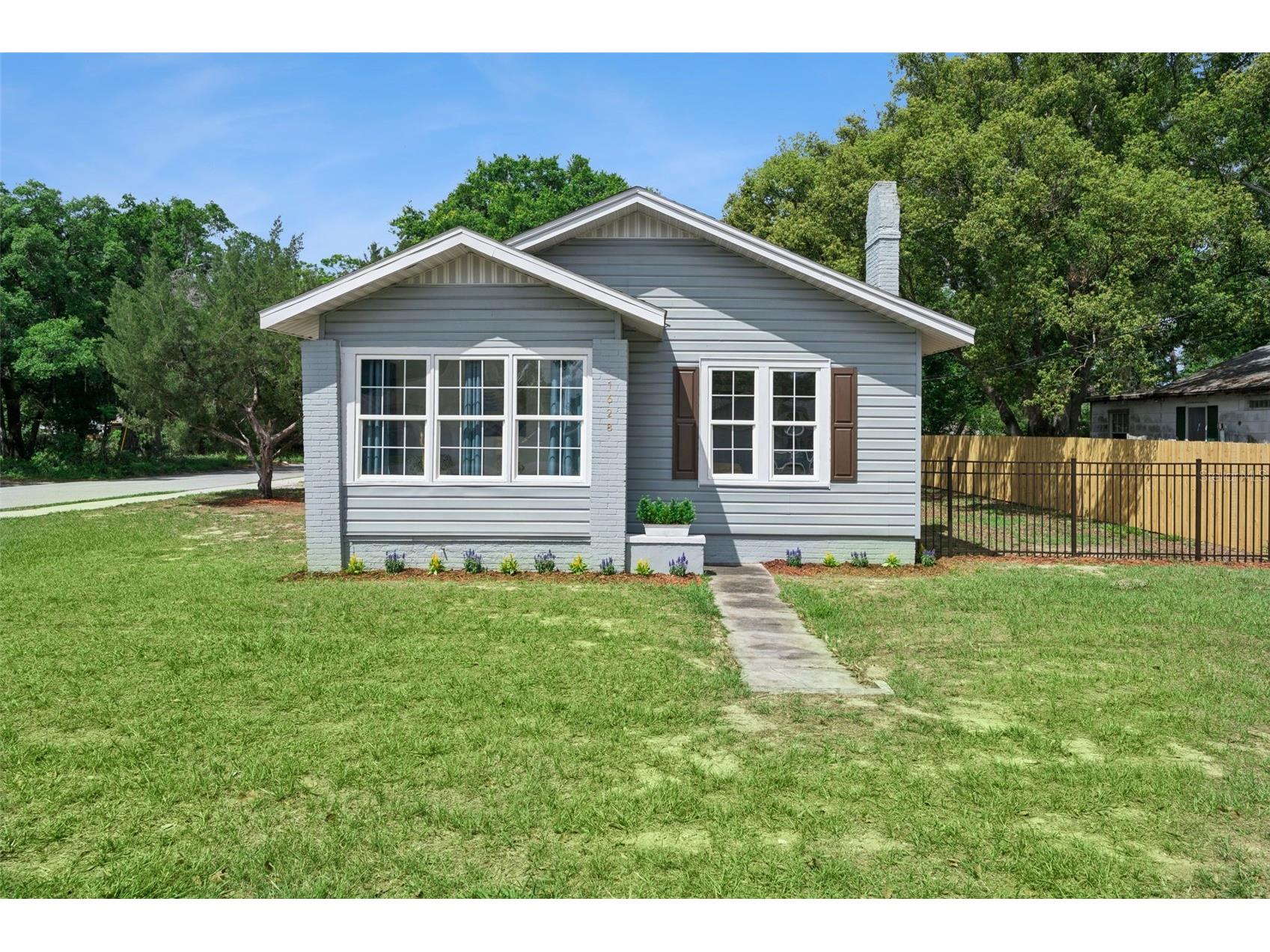 1628 S Grove Street Eustis FL 32726 G5110743 image1