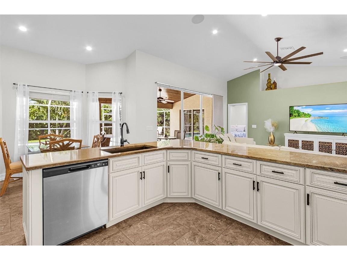 1628 SW 44th Terrace Cape Coral FL 33914 C7514023 image18