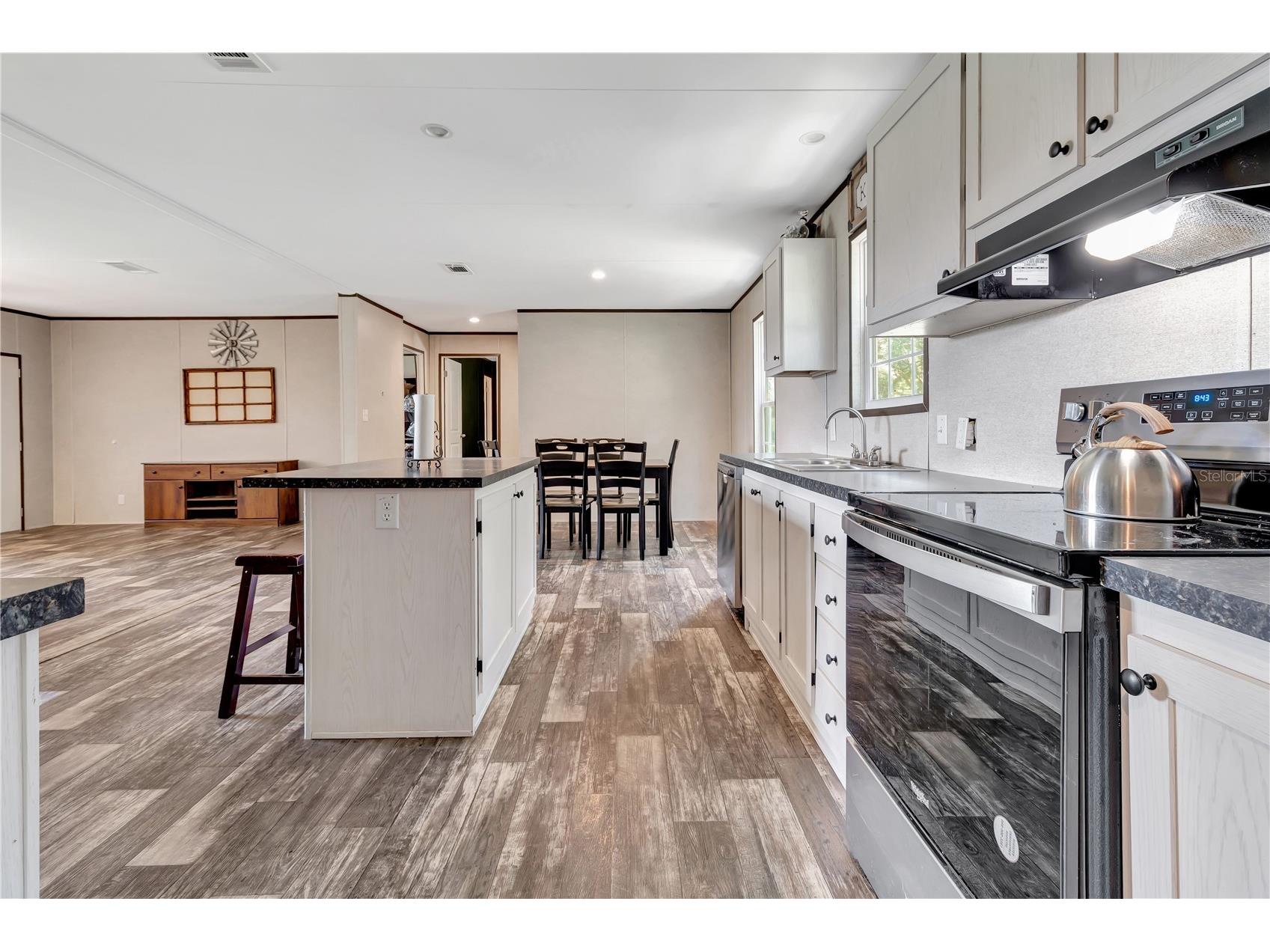 16280 SE 172nd Place Weirsdale FL 32195 OM728349 image3
