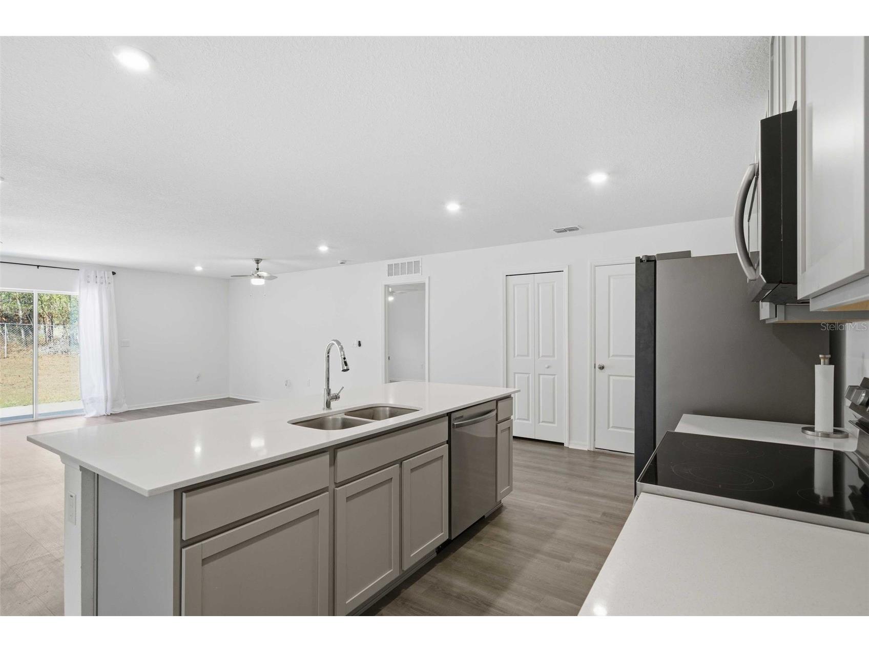 16287 Little Auk Road Weeki Wachee FL 34614 TB8460491 image14