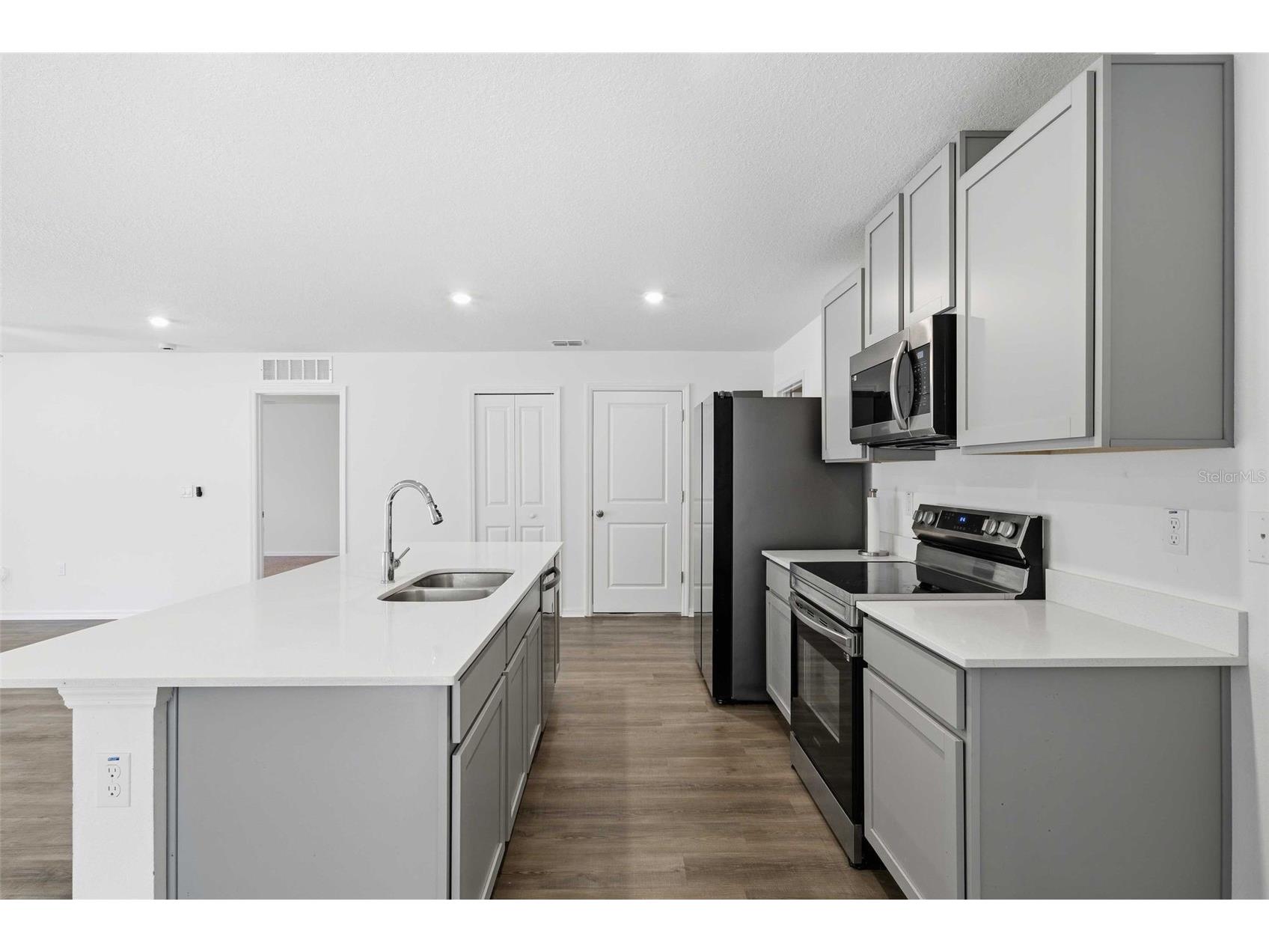 16287 Little Auk Road Weeki Wachee FL 34614 TB8460491 image23