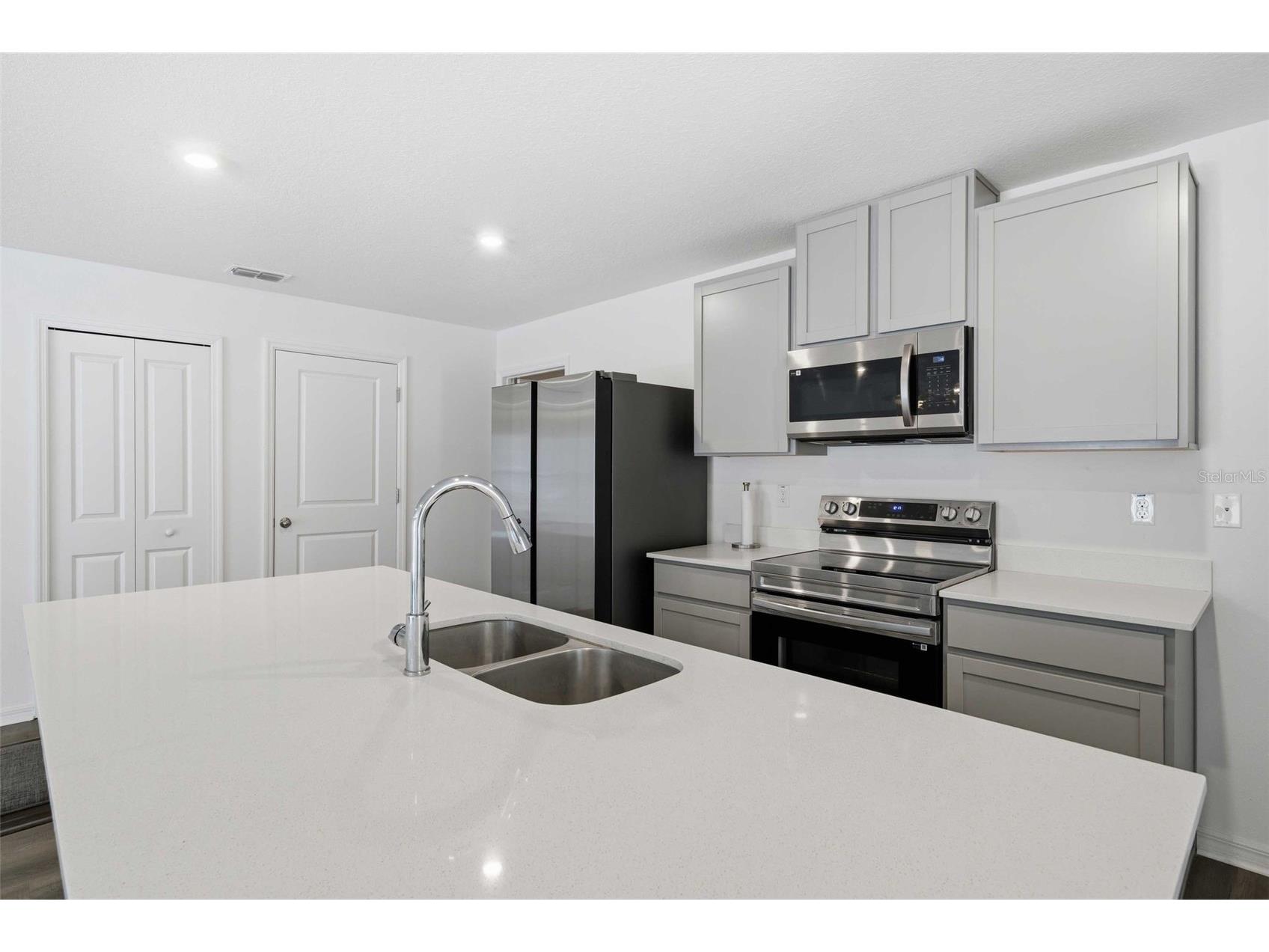 16287 Little Auk Road Weeki Wachee FL 34614 TB8460491 image5