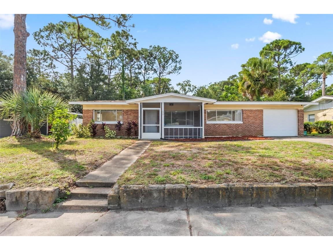 1629 3rd Street Daytona Beach FL 32117 V4932464 image1