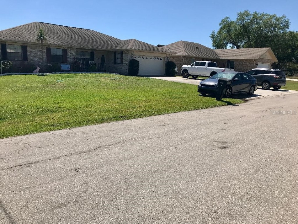 1629 Juno Trail Astor FL 32102 - CANAL OFF THE ST JOHNS RIVER V4929369 image1