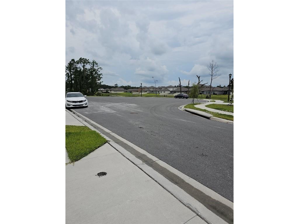 1629 Yellow Trail Lakeland FL 33801 S5110381 image2