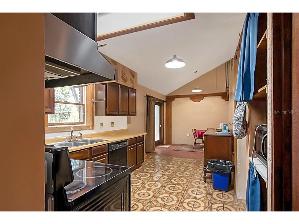 163 E Orange Avenue Pierson FL 32180 V4945869 image5