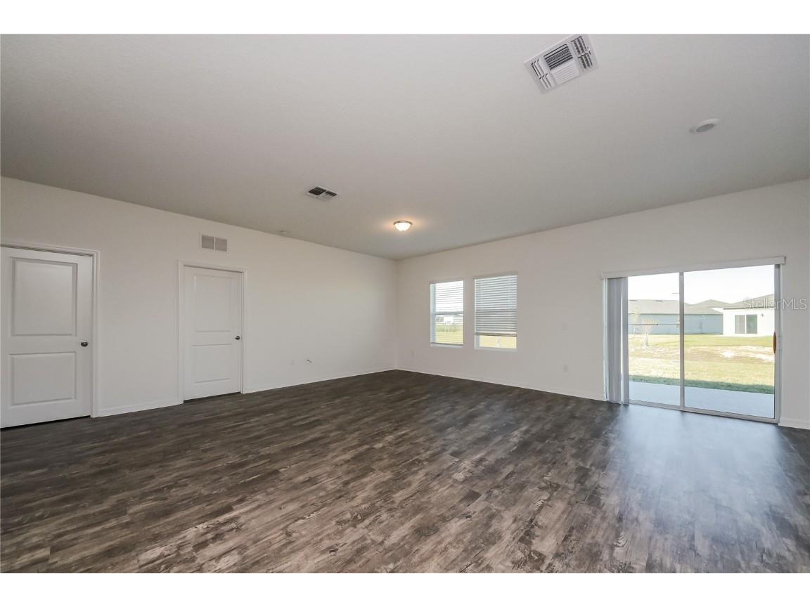 163 Hidden Lake Loop Haines City FL 33844 O6353872 image5