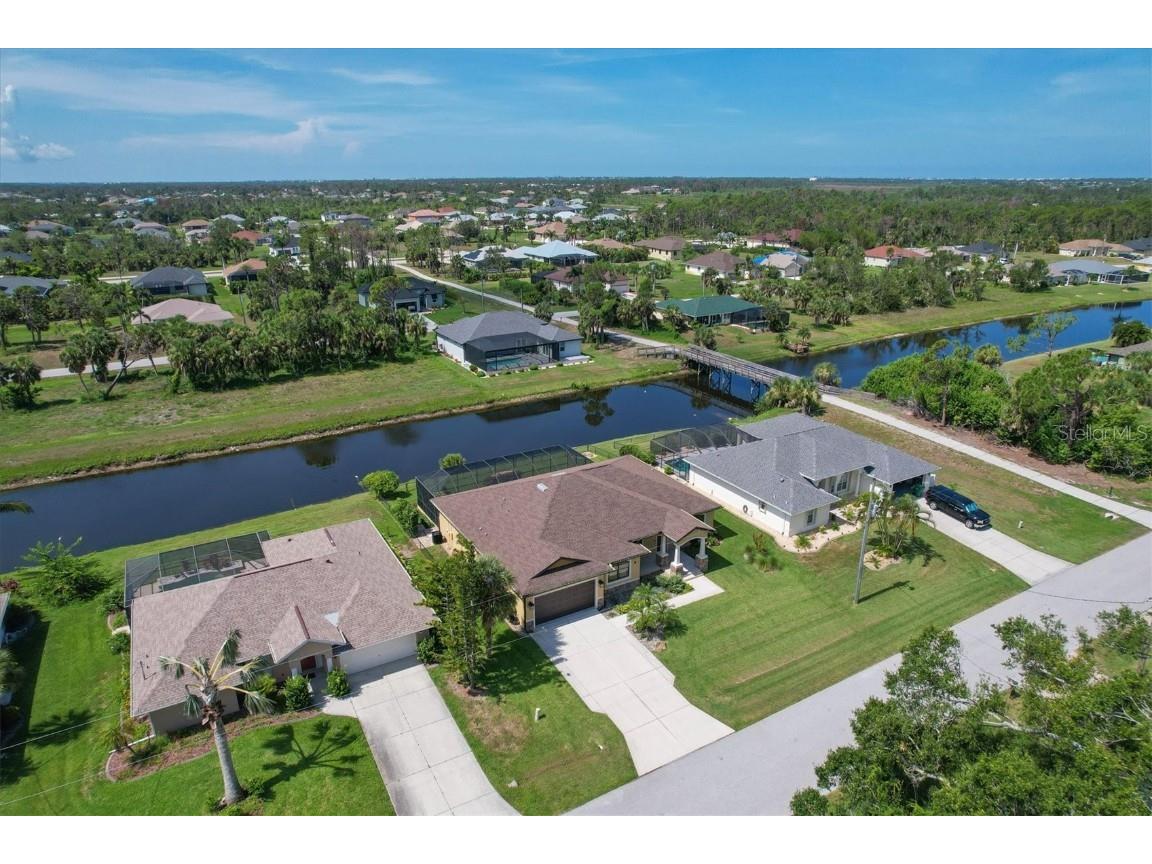 163 Marker Road Rotonda West FL 33947 D6131490 image1