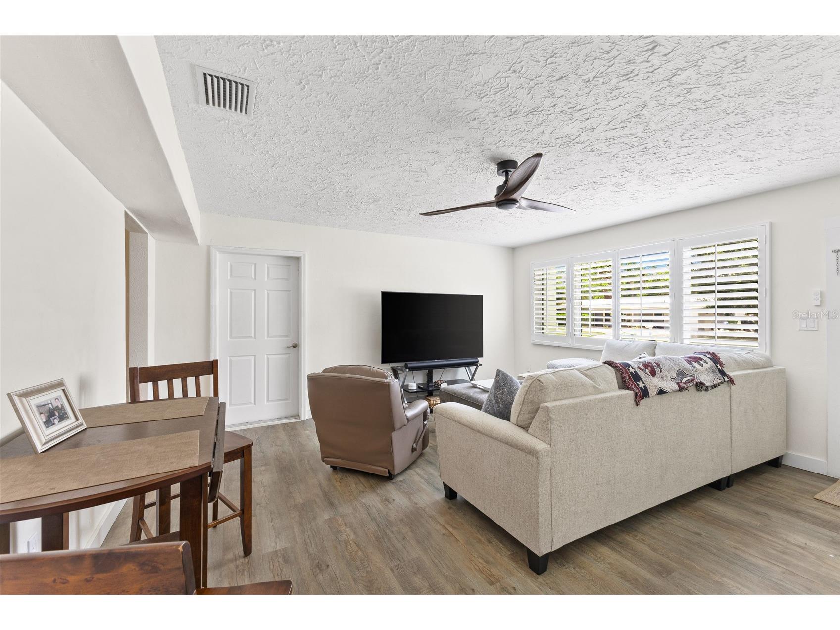 163 Sunway Avenue Sarasota FL 34237 A4664229 image11