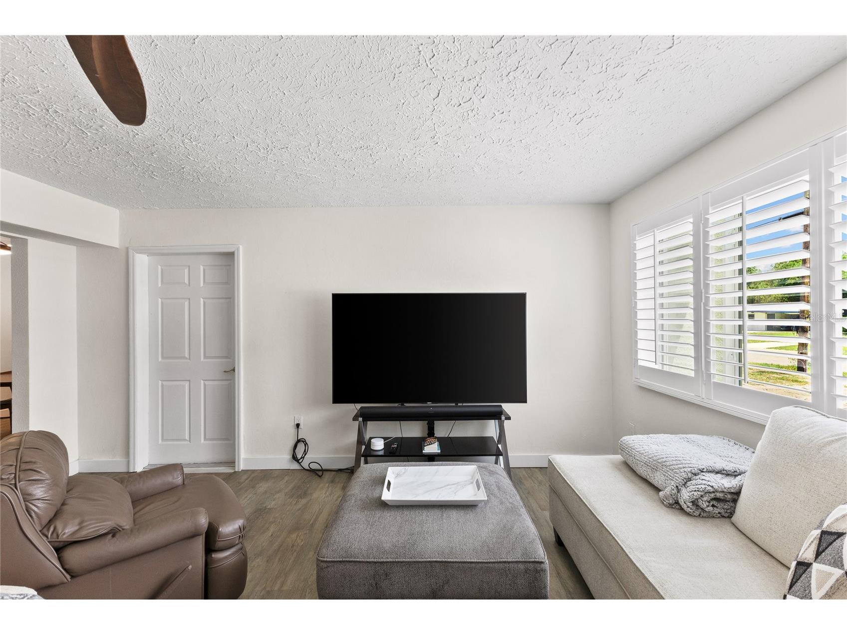 163 Sunway Avenue Sarasota FL 34237 A4664229 image12