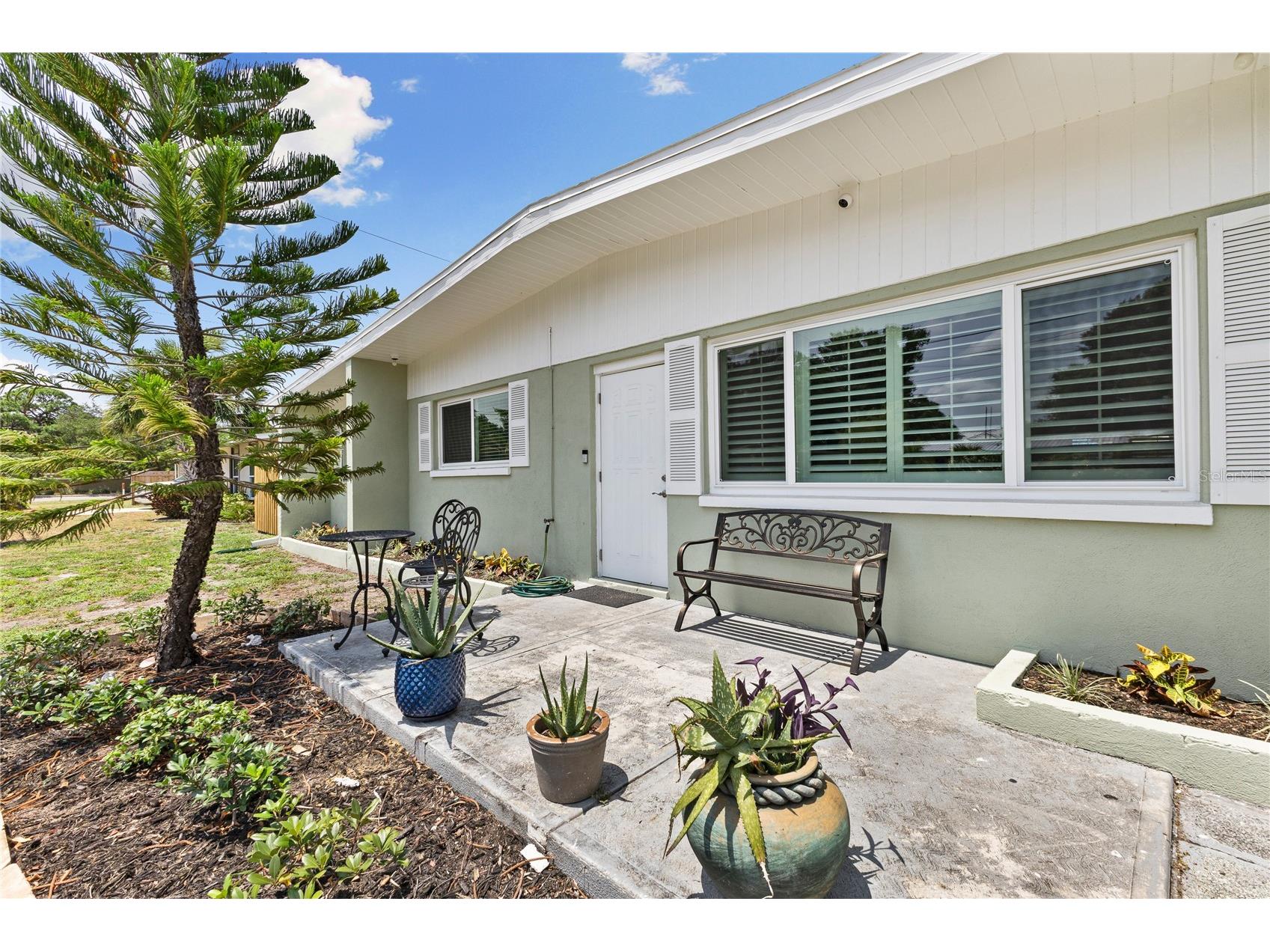 163 Sunway Avenue Sarasota FL 34237 A4664229 image2