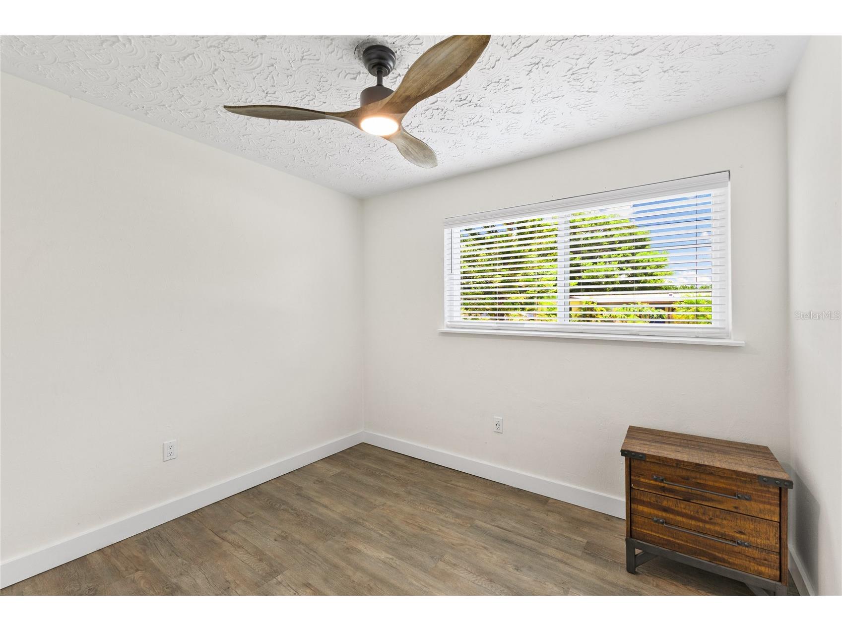 163 Sunway Avenue Sarasota FL 34237 A4664229 image22