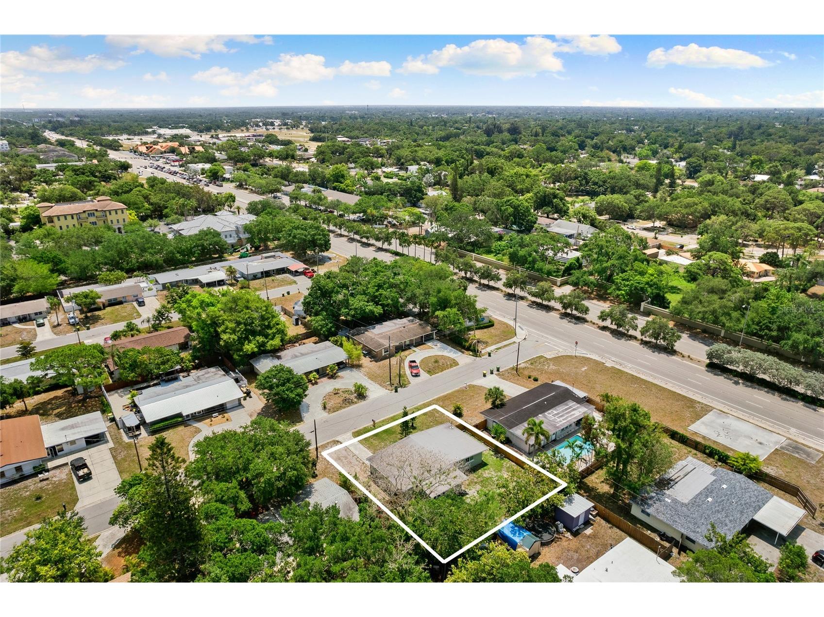 163 Sunway Avenue Sarasota FL 34237 A4664229 image27