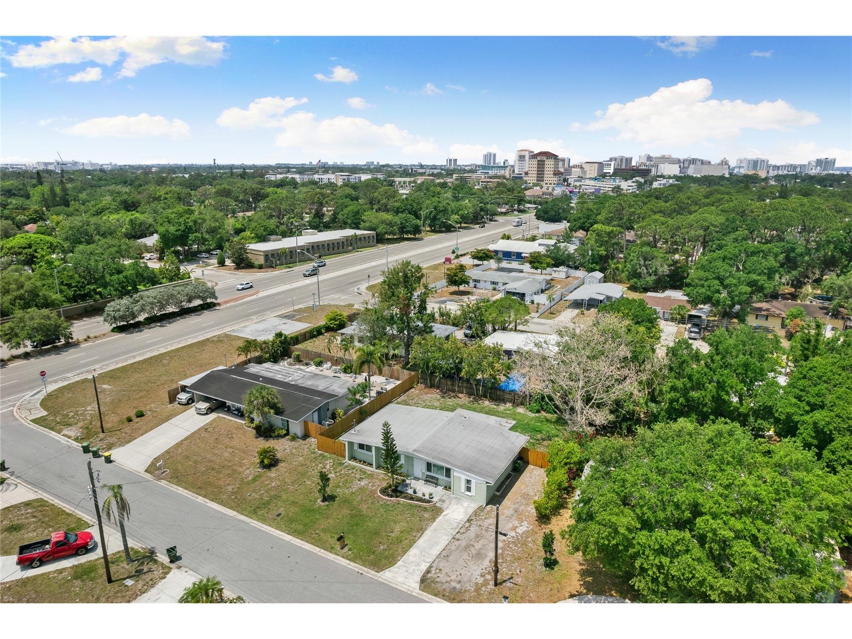 163 Sunway Avenue Sarasota FL 34237 A4664229 image32