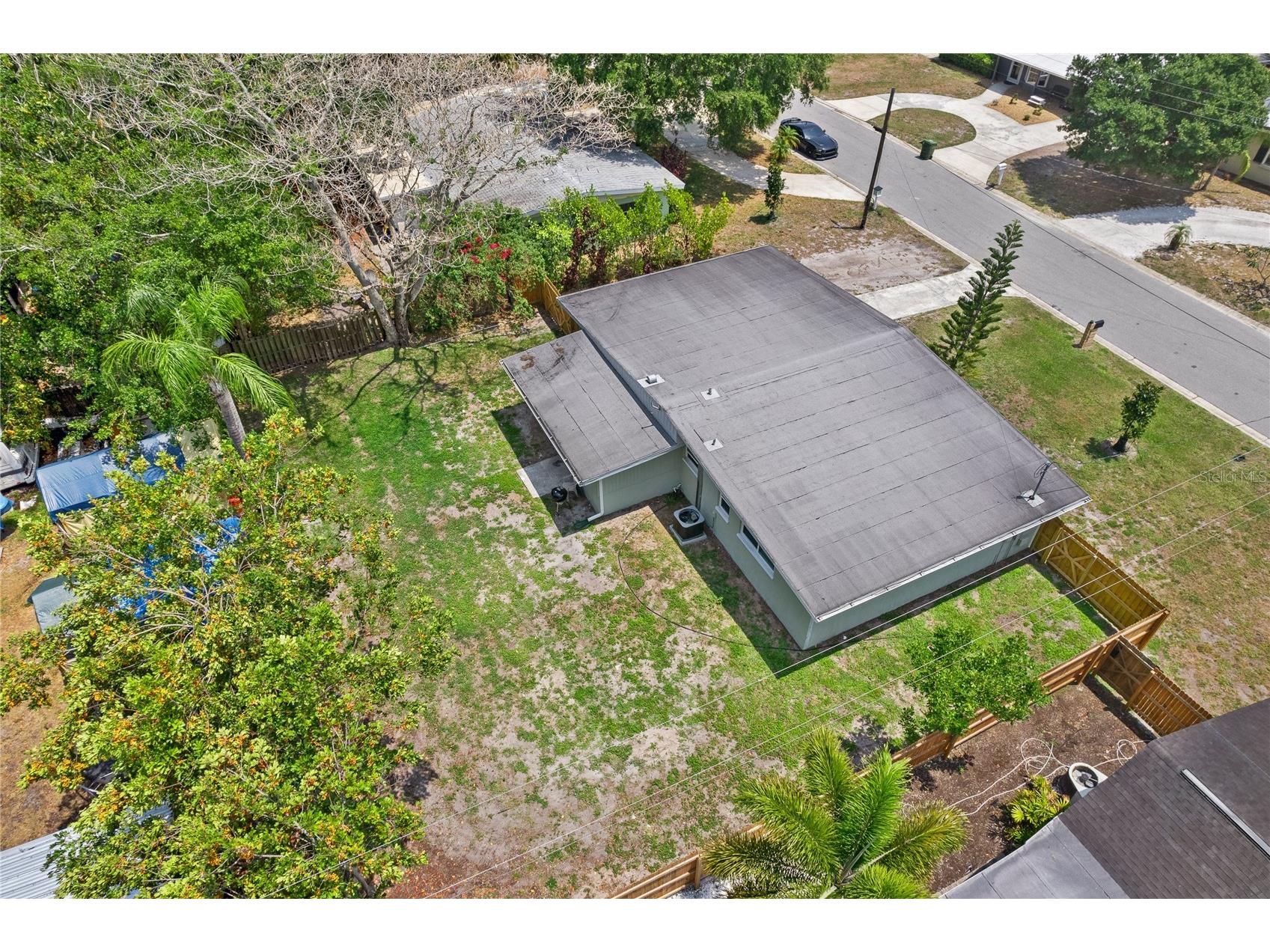 163 Sunway Avenue Sarasota FL 34237 A4664229 image33