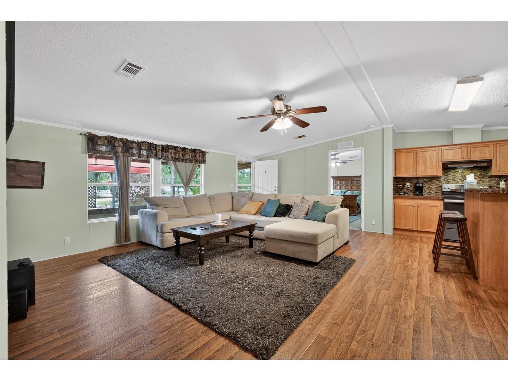 163 West Street Oak Hill FL 32759 V4948669 image3